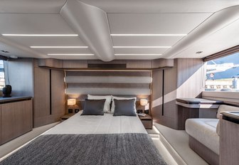 cabin of Galeon 560 Fly