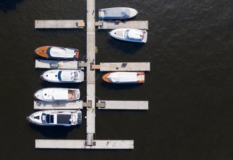 finger pontoon tidal marina