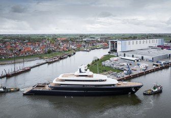 Feadship Project 1012