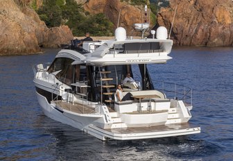 Galeon 500 Fly for sale at Palm Beach boat show