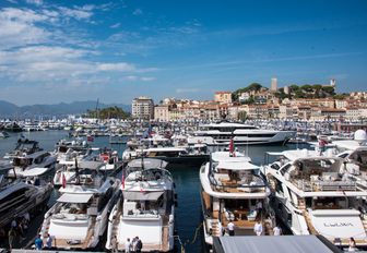 motor yachts at Cannes yachting festival