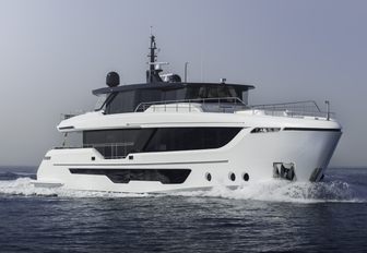 Gulf Craft Majesty 111 