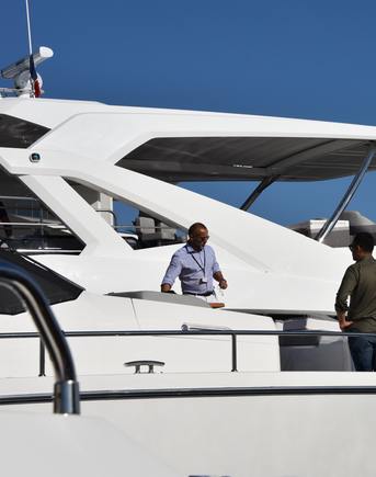 A Buyer’s Guide: Viewing Checklist for New Yachts