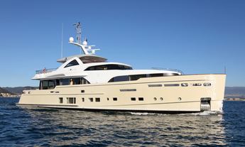                         34m Solis 2016 Finalist