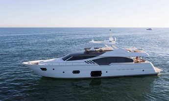 Ferretti 870 - 2013 Finalist