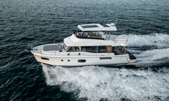 Swift Trawler 48 - 2022 Finalist