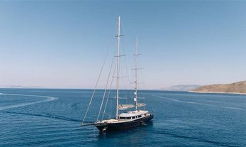                         45.72m Atlantis Pearl 2013 Finalist