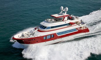                         30.48m Red Pearl 2011 Finalist