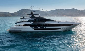 Riva 130 Bellissima - 2024 Finalist