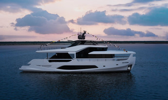 Ferretti Yachts INFYNITO 80 Infynito 80/01