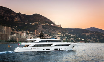 Custom Line Navetta 42 Four Flowers III