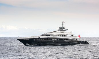 Heesen 5000 Sily