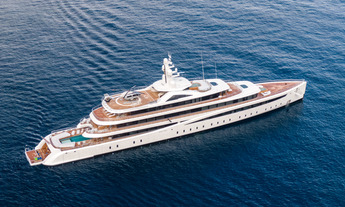 Custom Feadship Viva