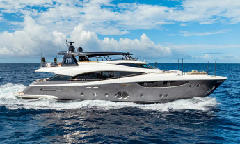 Monte Carlo Yachts MCY 105 Cielo Nero 