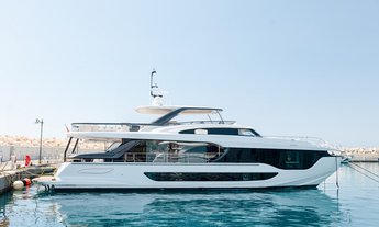 Azimut Grande 26M Breeze