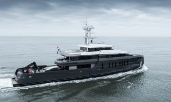 Custom Feadship Shinkai