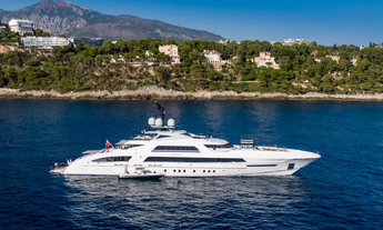 Heesen 6500 Aluminium Illusion