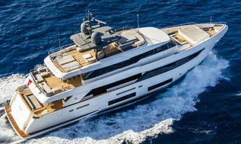 Custom Line Navetta 33 My Lara