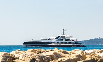 Custom Feadship Predator