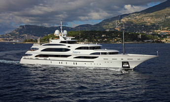 Custom Benetti Adora