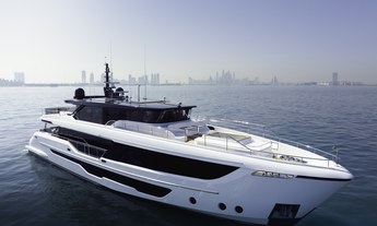 Gulf Craft Majesty 111 Sandbank