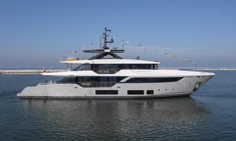 Custom Line Navetta 38 Telli