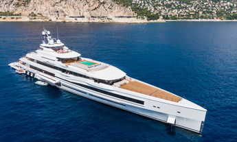 Custom Benetti Mar