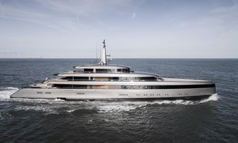 Custom Feadship Obsidian 