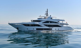 Gulf Craft Majesty 140 C'Est La Vie