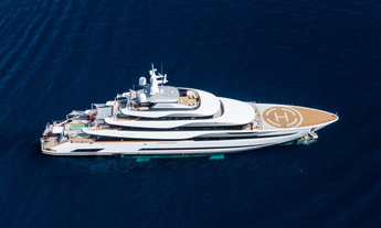 Custom Admiral Yachts Platinum 