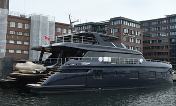 100 Sunreef Power Petite Belle 