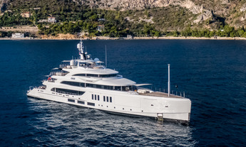 Custom Benetti Calex