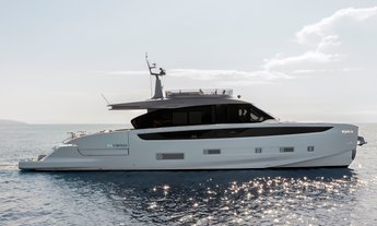 Azimut Seadeck 7 