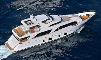 Benetti Delfino 93'