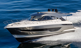 Riviera 4600 Sport Yacht Platinum Edition