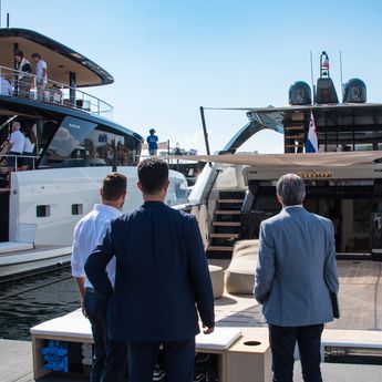 A Buyer's Broker: Purchasing A Yacht