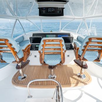 Zatara yacht exterior 11