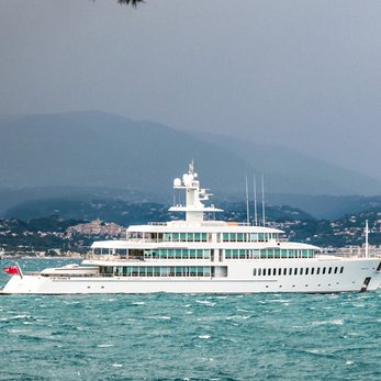 Musashi yacht exterior 2