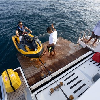 Carpe Diem yacht exterior 10