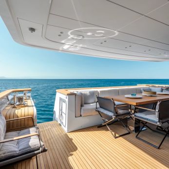 Aisha yacht exterior 4