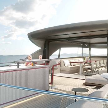Sensa yacht exterior 3