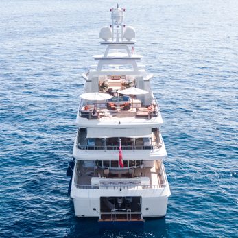 Lucky Lady yacht exterior 4