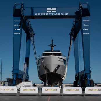 Claire de Lune yacht exterior 5