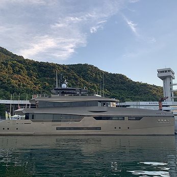 Yu Feng Zhe 1 yacht exterior 5