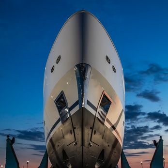 Lady Estey yacht exterior 3