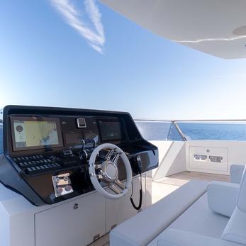 Ray yacht interior 3