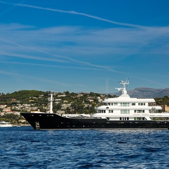 Grand Rusalina yacht exterior 5