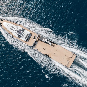Rafter yacht exterior 5