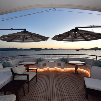 Halcyon yacht exterior 3