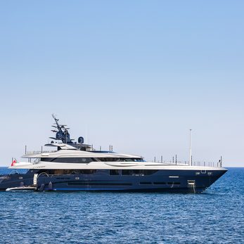 SaraStar yacht exterior 5